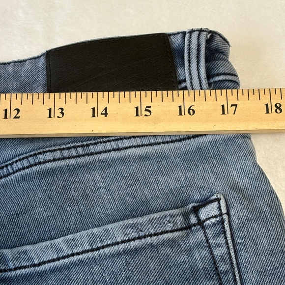 BOSS Hugo Boss Faded Blue Jeans Mens Size 38 x 31 Pants - Picture 10 of 12